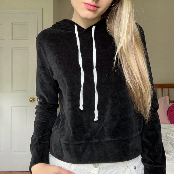 LA Hearts Black Fuzzy Sweatshirt - Picture 4 of 4